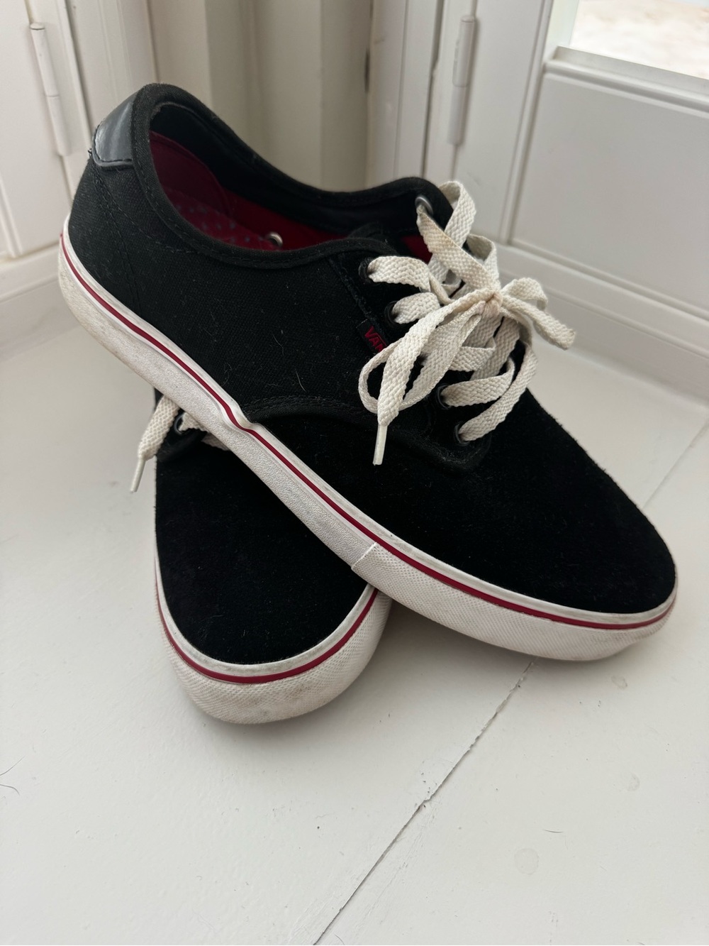 Men's Black & Red Vans